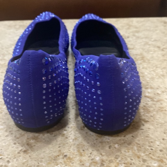 BCBGeneration Blue Satin with Rhinestones BG-Taloola Flats Size 7 - Picture 6 of 7